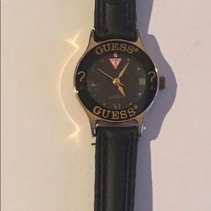 ⭐️WOMENS GUESS WATCH